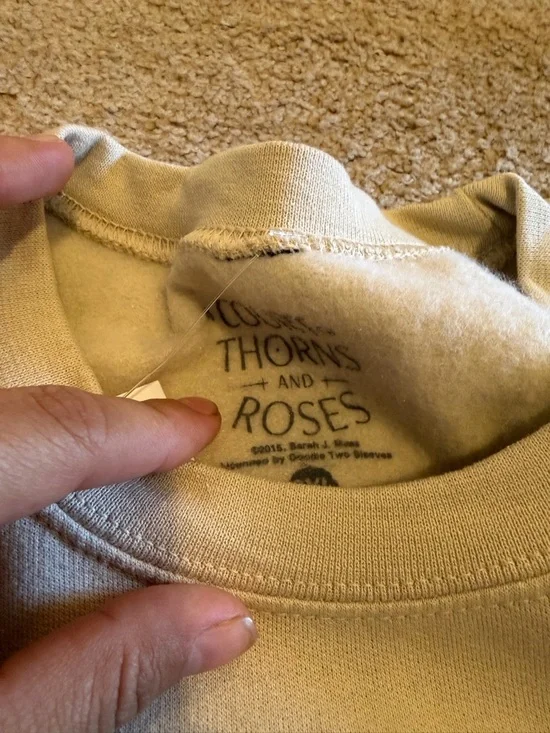 Book Club Graphic Crewneck Sweatshirt - Cream - Picture 3 of 3